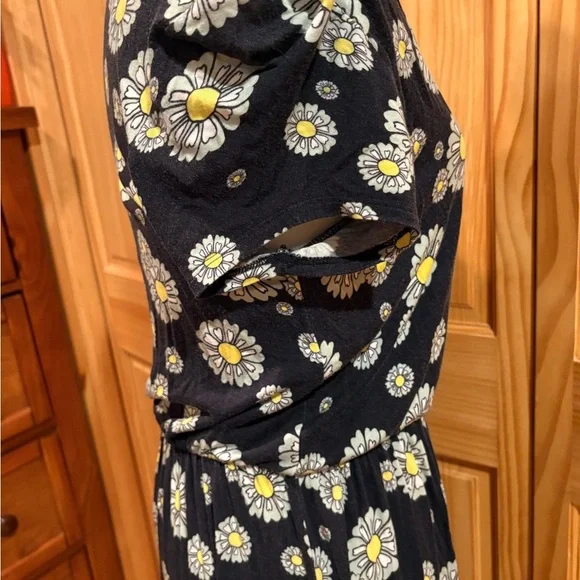 ModCloth daisy print faux wrap midi dress - Picture 4 of 14